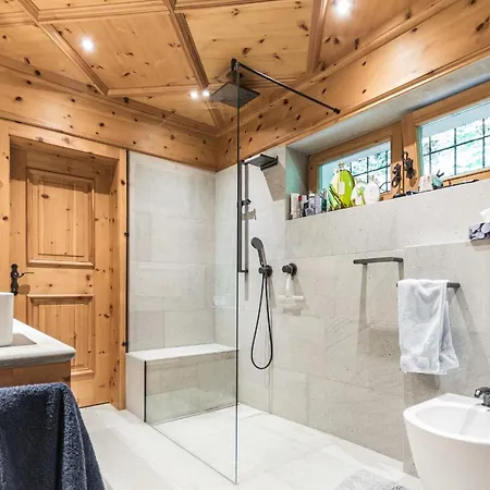 Villa 4br Chalet In Viehofen