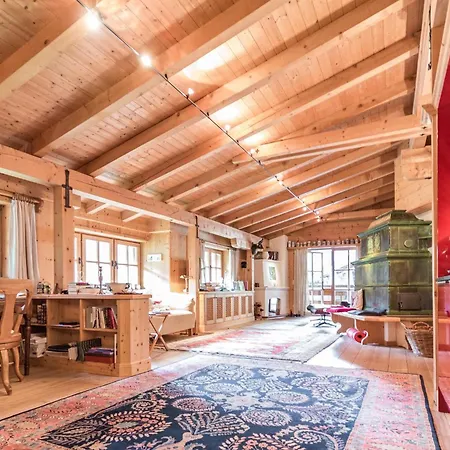 4br Chalet In Viehofen Villa